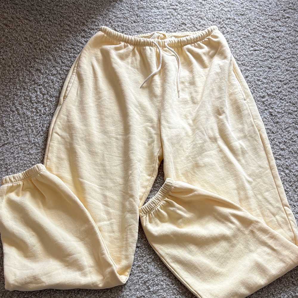 Brandy Melville Butter Yellow Sweatpants